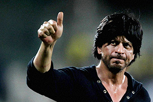 'Drunk' SRK misbehaves after KKR win, faces life ban from Wankhede